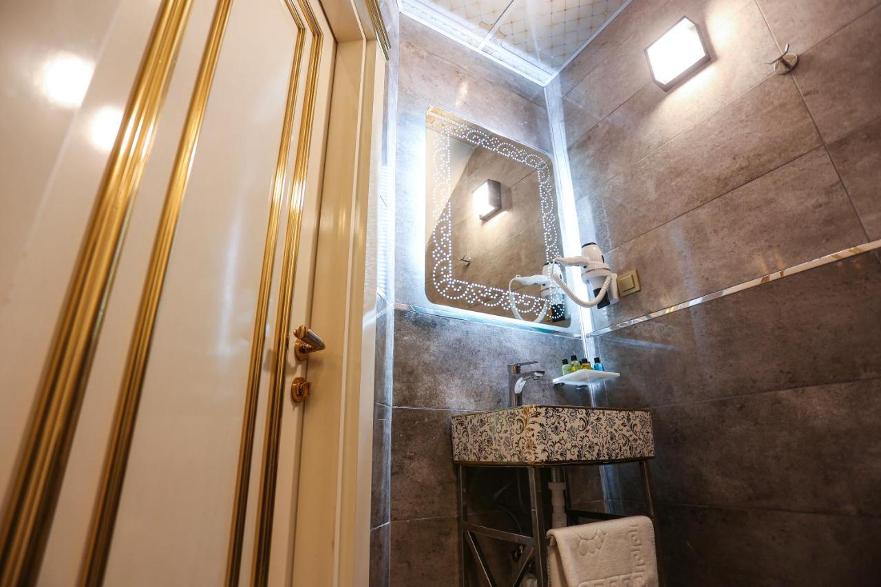 Whitemoon Hotel Suites Taksim Provincia di Provincia di Istanbul Esterno foto
