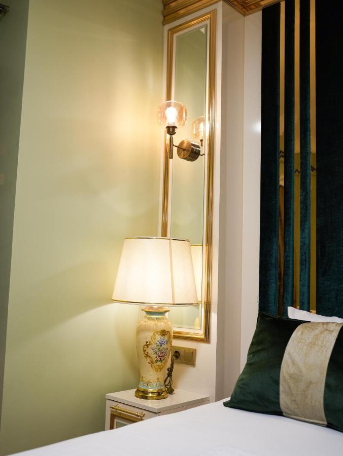 Whitemoon Hotel Suites Taksim Provincia di Provincia di Istanbul Esterno foto