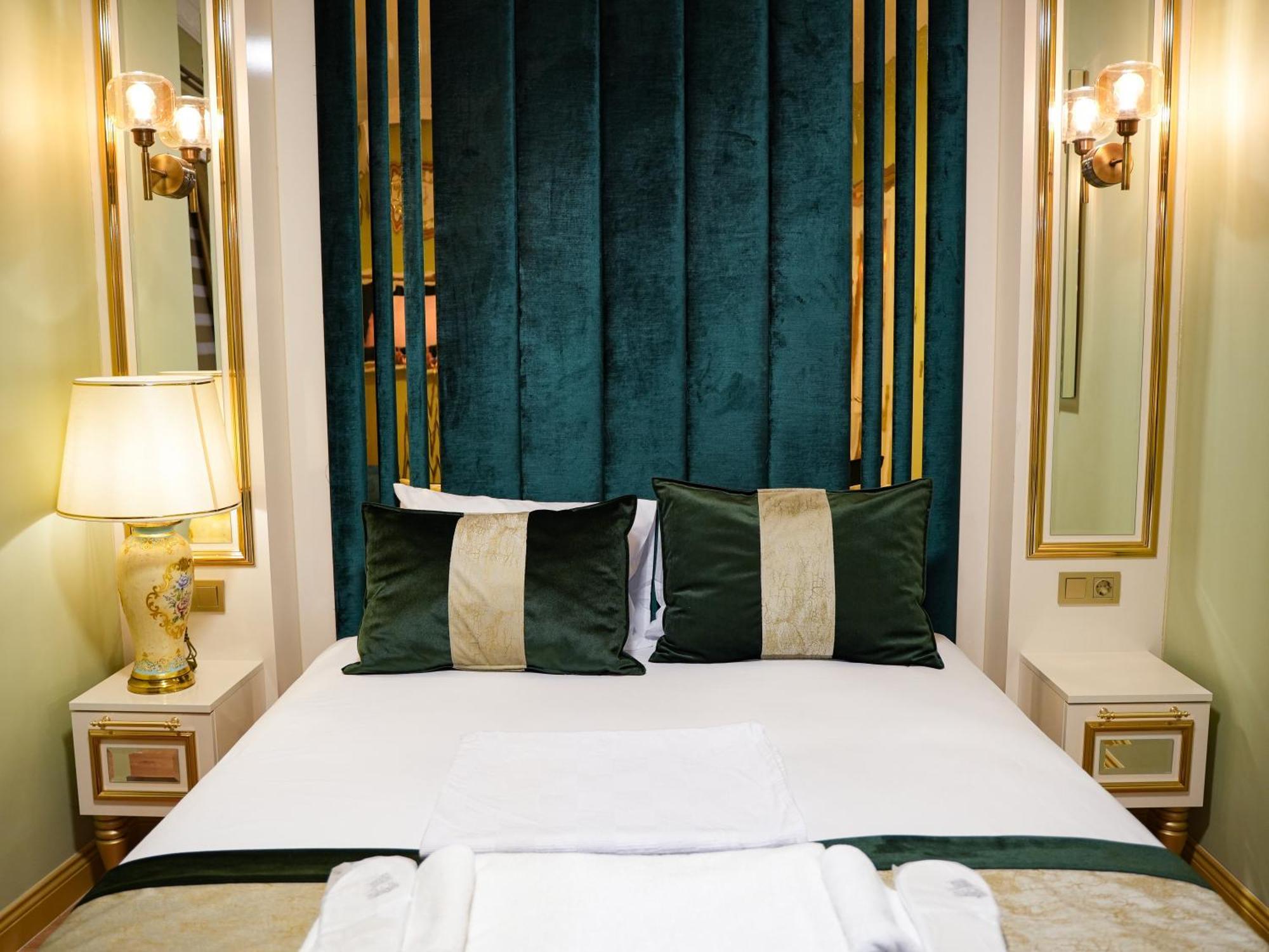 Whitemoon Hotel Suites Taksim Provincia di Provincia di Istanbul Esterno foto