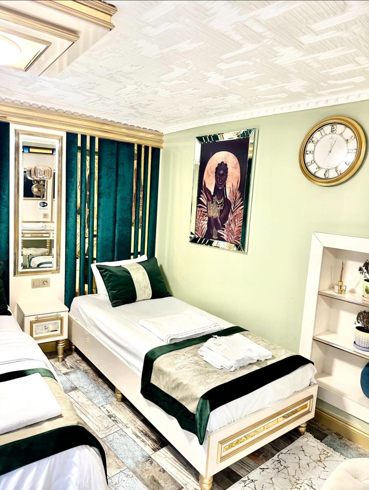Whitemoon Hotel Suites Taksim Provincia di Provincia di Istanbul Esterno foto
